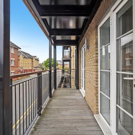 Luxnightzz - Two Bed - Close To North Station And Hospital Колчестер Экстерьер фото