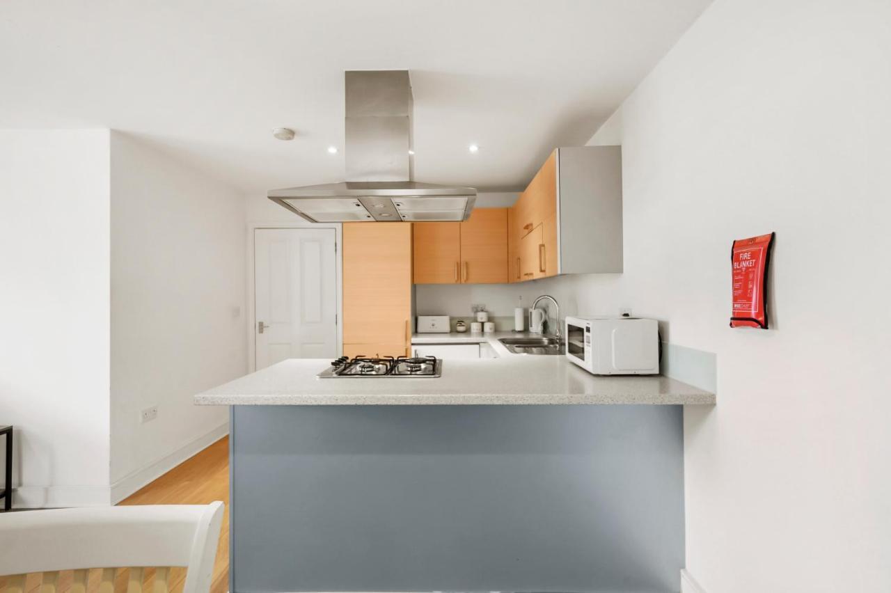 Luxnightzz - Two Bed - Close To North Station And Hospital Колчестер Экстерьер фото
