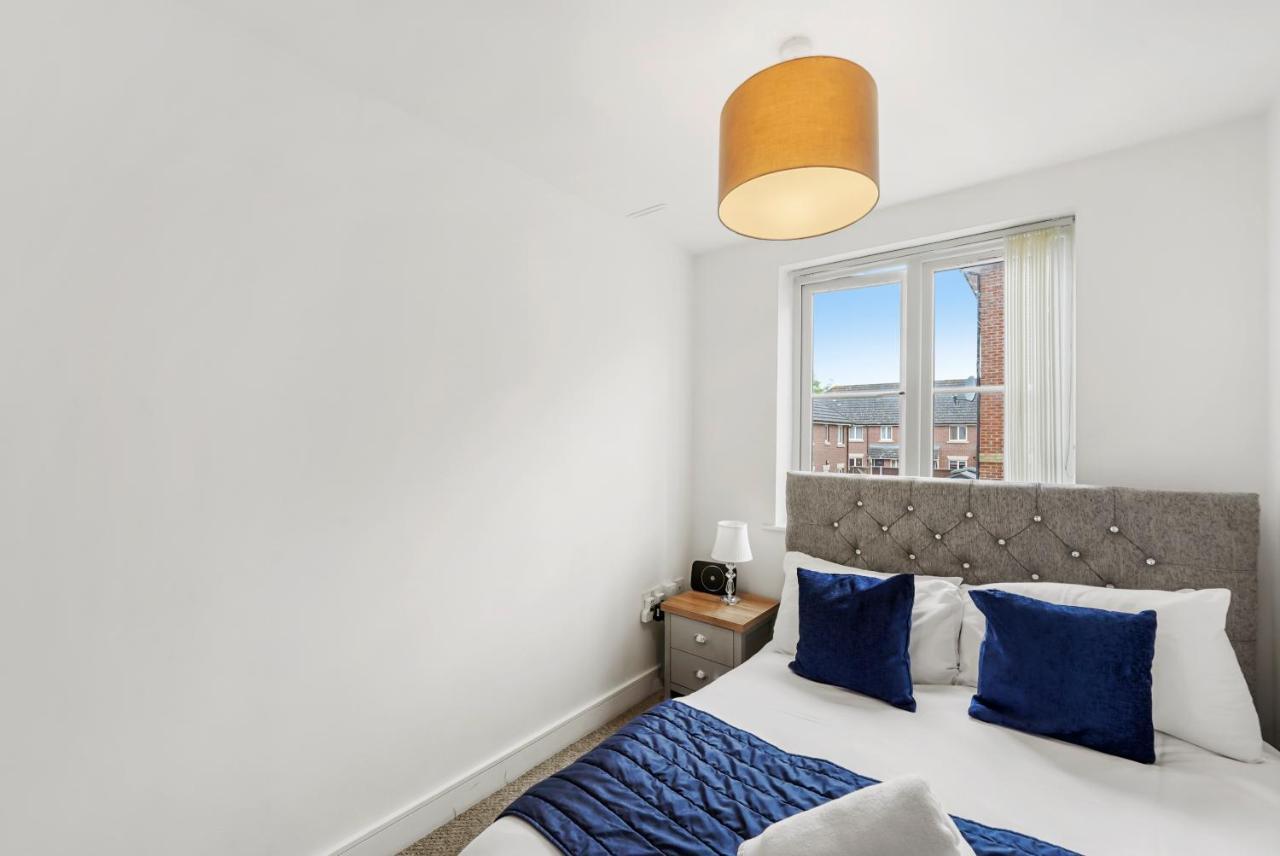 Luxnightzz - Two Bed - Close To North Station And Hospital Колчестер Экстерьер фото